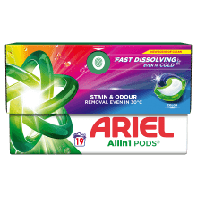 Ariel kapsle na praní prádla Color